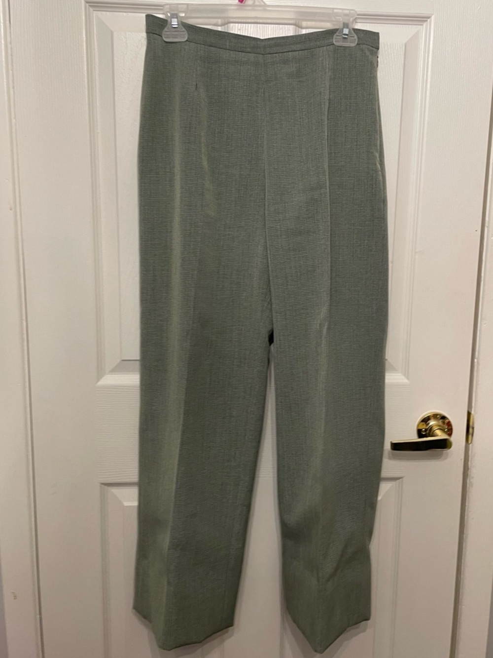 Le Suit Sage Green Dress Pants